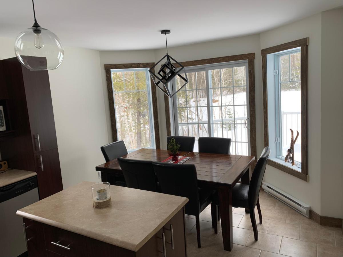 Condo Mont-Édouard 2 LʼAnse-Saint-Jean Esterno foto
